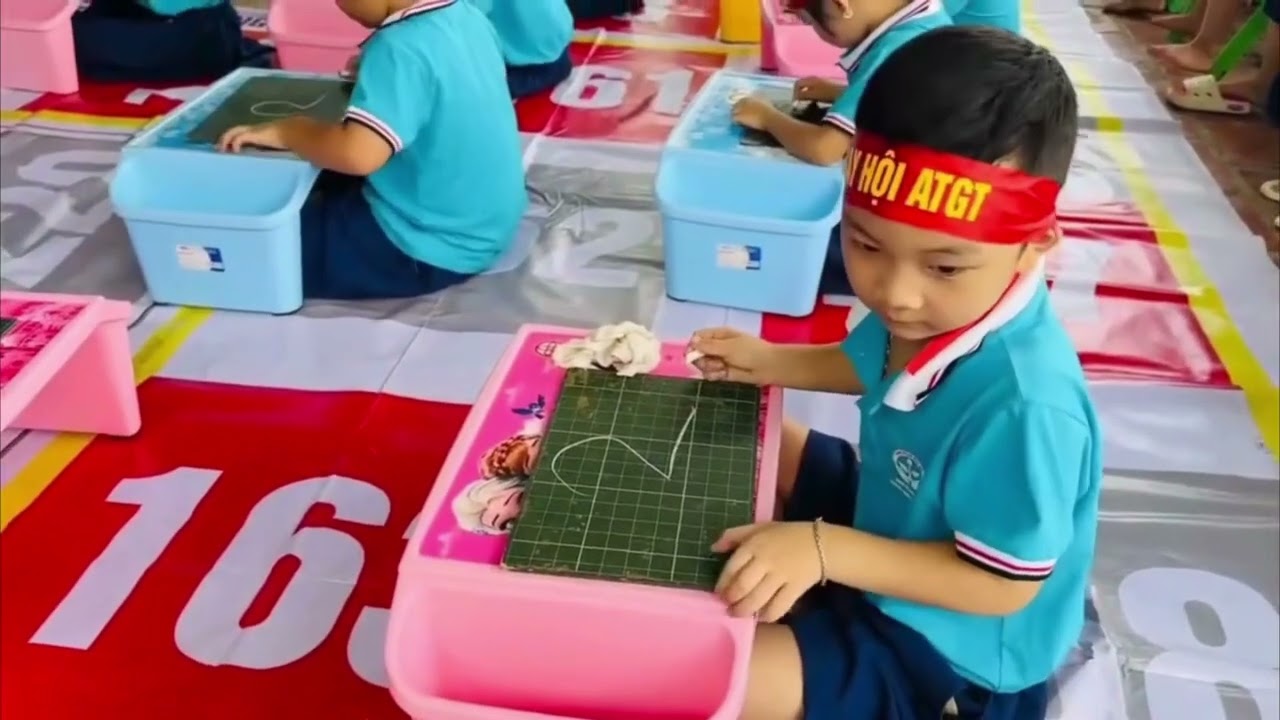 Hội thi” Bé với an toàn giao thông” năm học 2025-2026