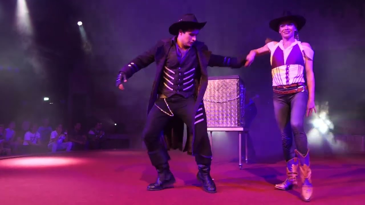 American Circus Show Attractiepark Slagharen 2022