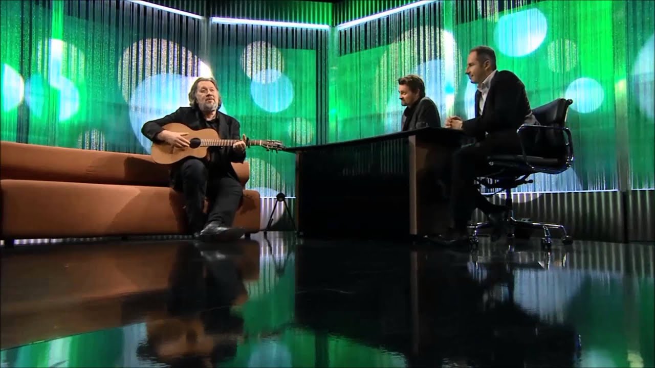 Bjørn Eidsvåg med religionskritisk sang