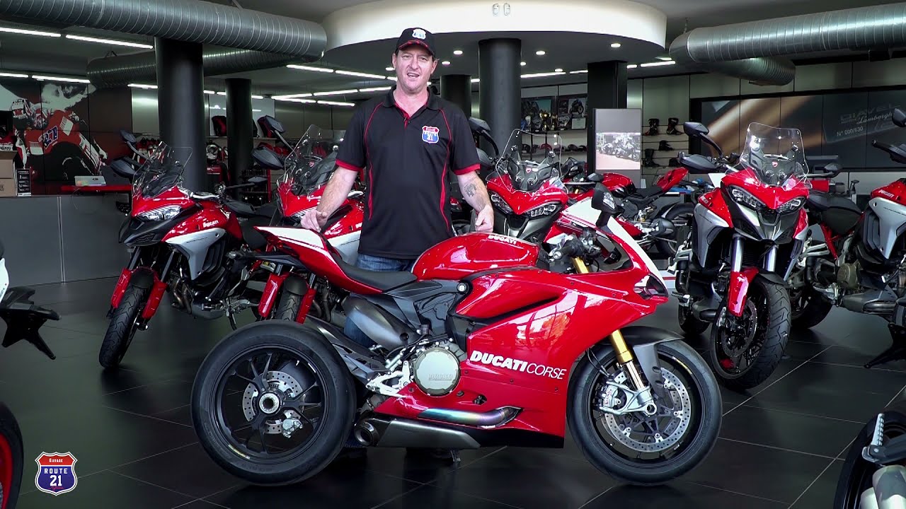Collecting Ducati Panigale 1199R to complete Route 21's Homologation Set