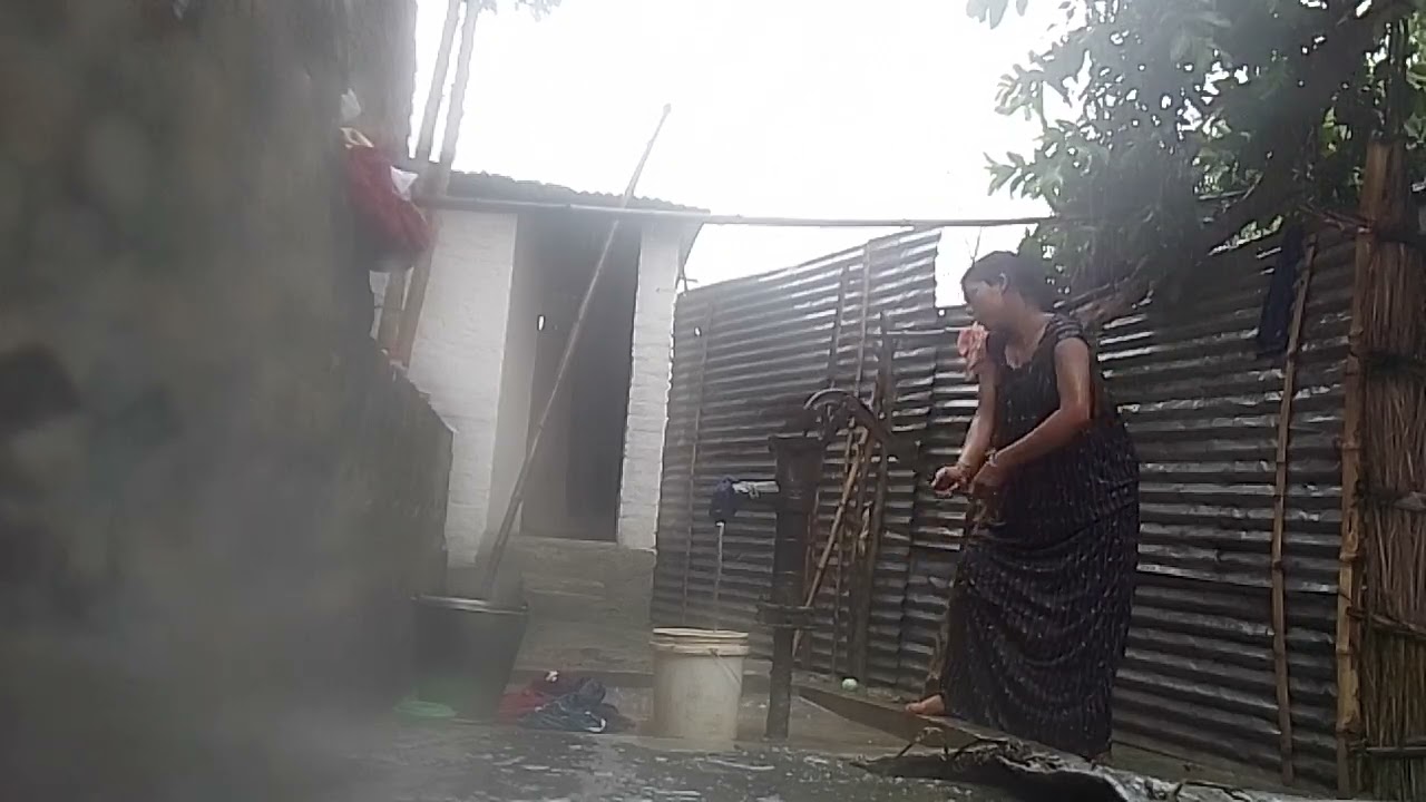 Mobile pani se Beeg Gaya😭