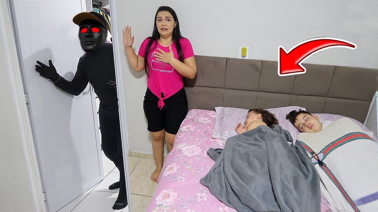O HOMEM ESTRANHO VOLTOU NA NOSSA CASA ENQUANTO O IGOR E O GABRIEL DORMIA!!😱😱😱