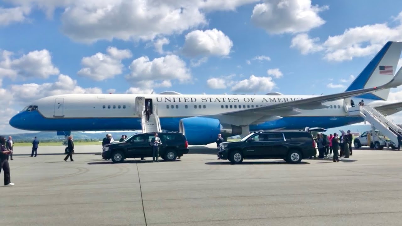 Vice President Kamala Harris lands at Reading Regional Airport for visit to Reading