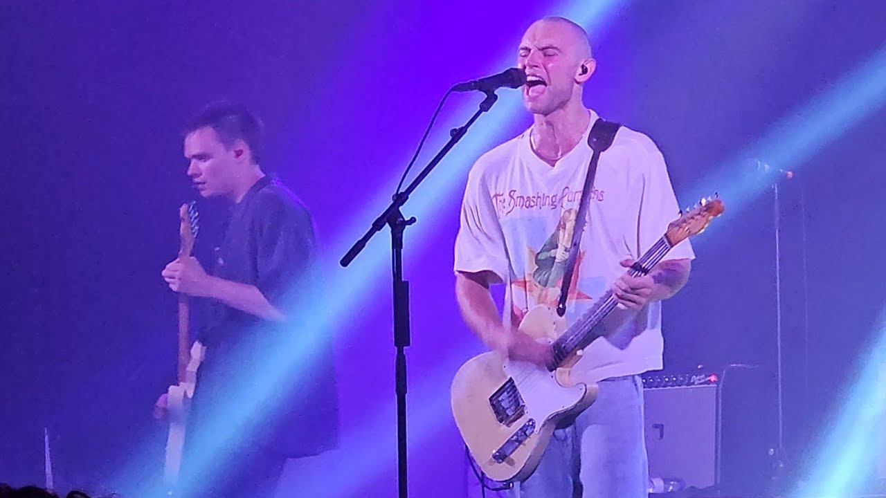 WUNDERHORSE - One for the Pigeons / Silver (Live in Madrid) 4K
