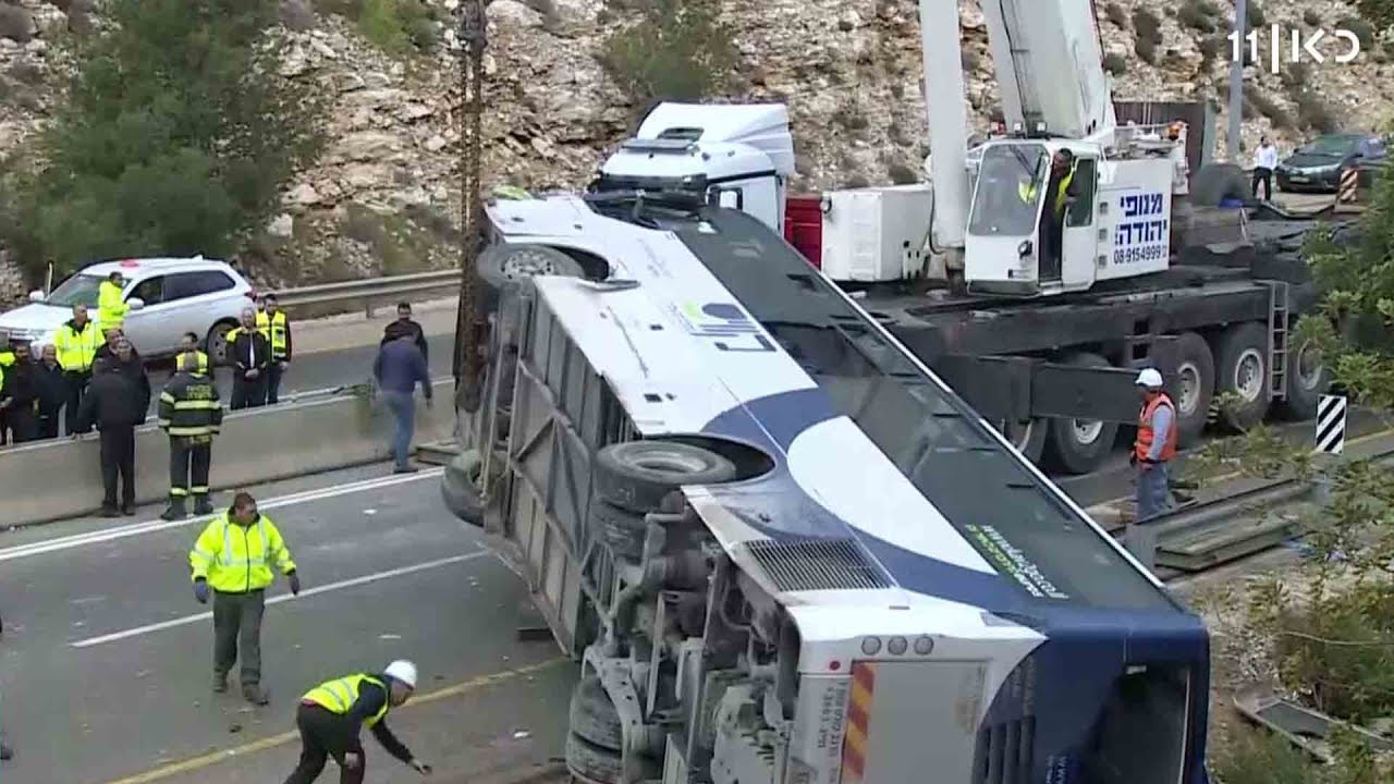 הרשלנות בולטת: שחזור תאונת האוטובוס בכביש 443
