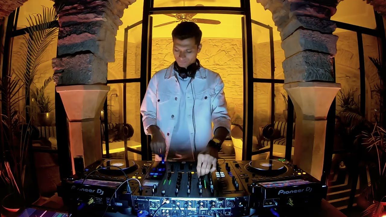 Progressive House Live DJ Set #02  I Volar I
