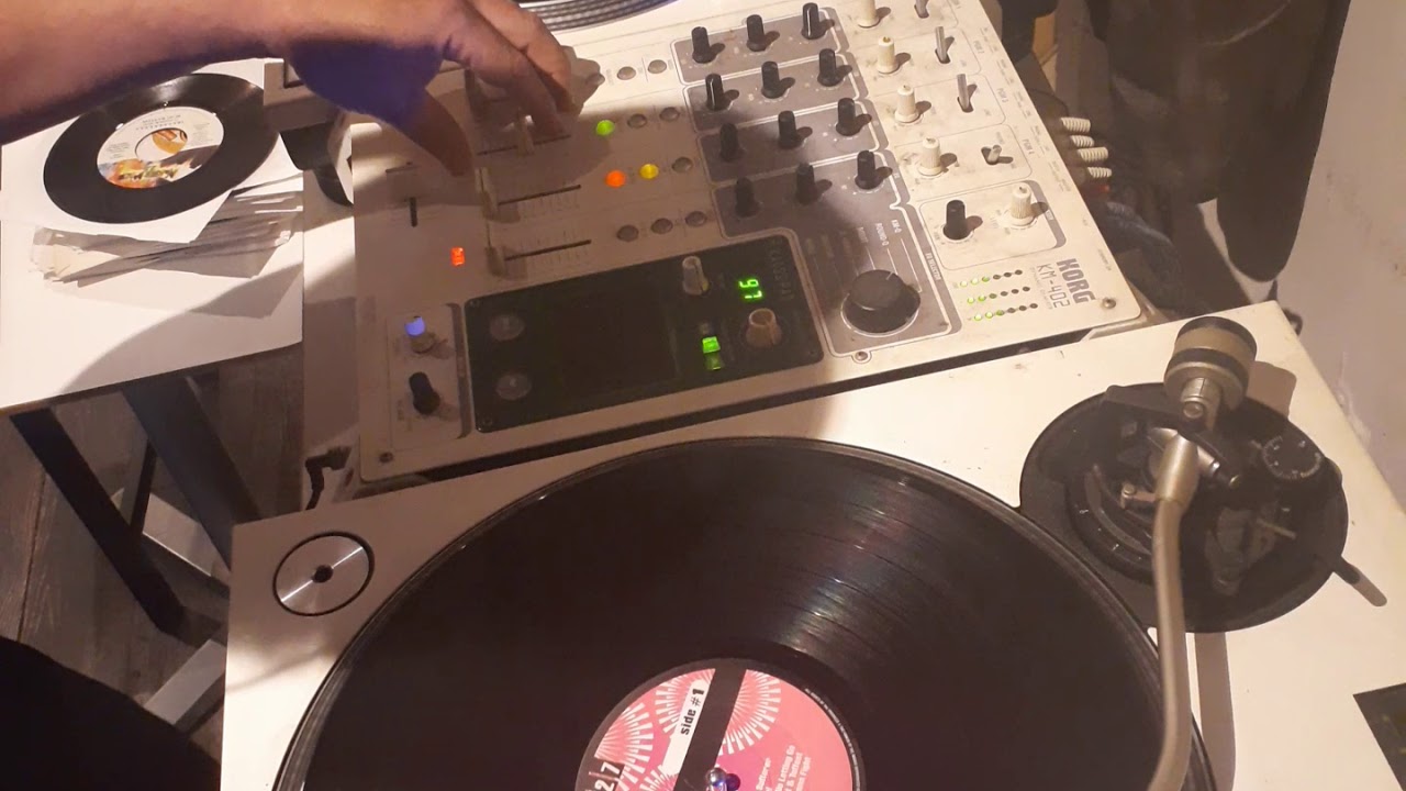 Diwali Riddim MIX  (DJ PANDAMAN) REGGAE VINYL PLAY ANALOG