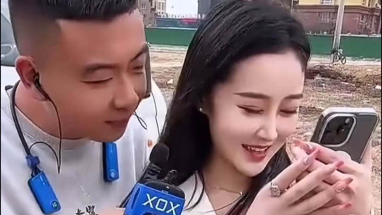 元帅户外搞笑撩母女