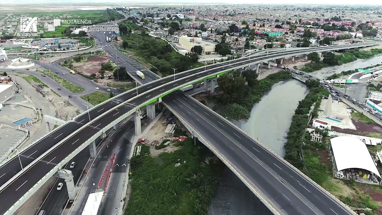 Autopista Urbana Siervo de la Nación