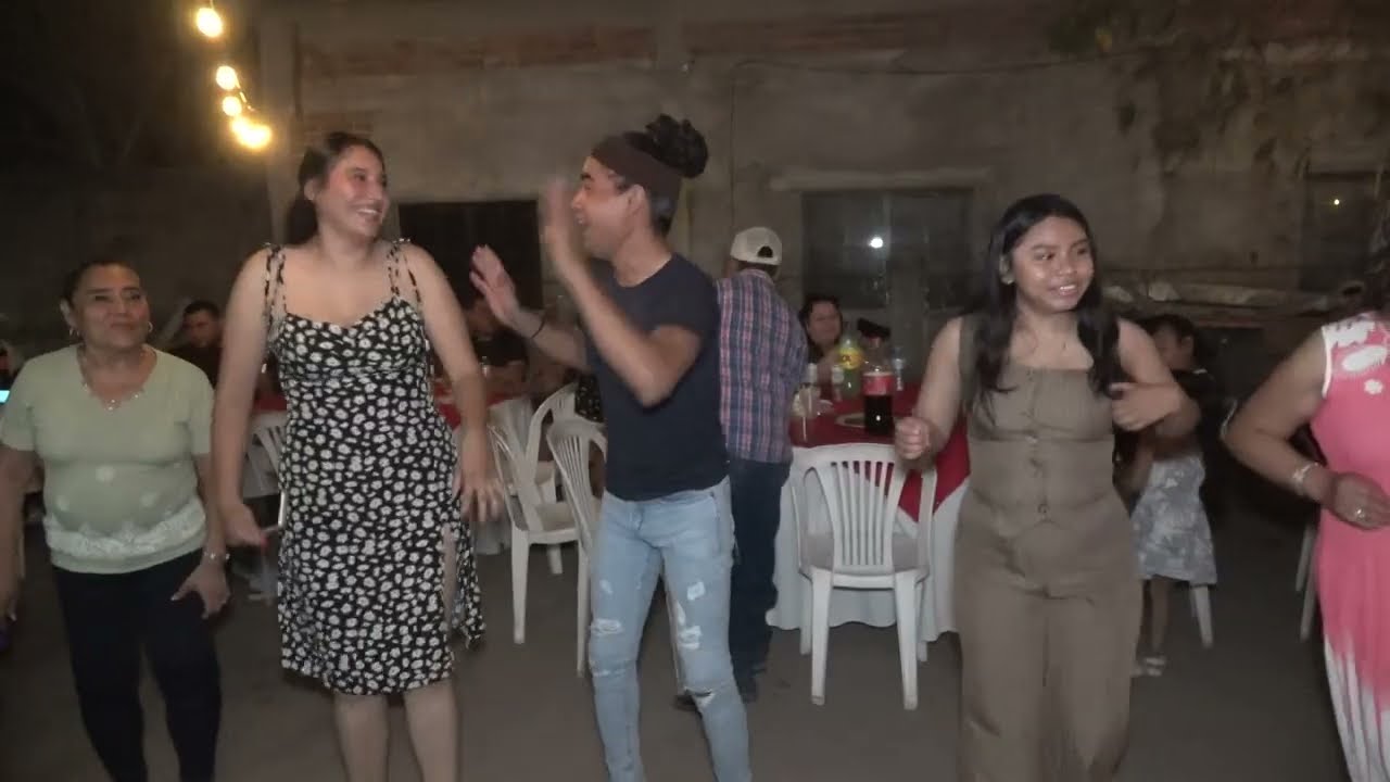 Asi fue el Rebenton de cumpleaños de doña Goyita, aya en Santa cruz de villa gomez michoacan 