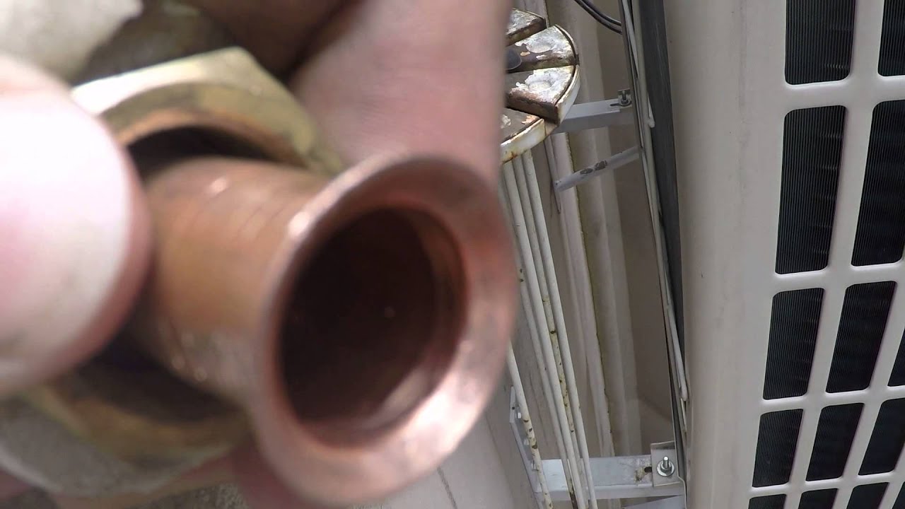 Consertando vazamento de fluído R410A - Arrumando vazamento de gás Ar condicionado Inverter