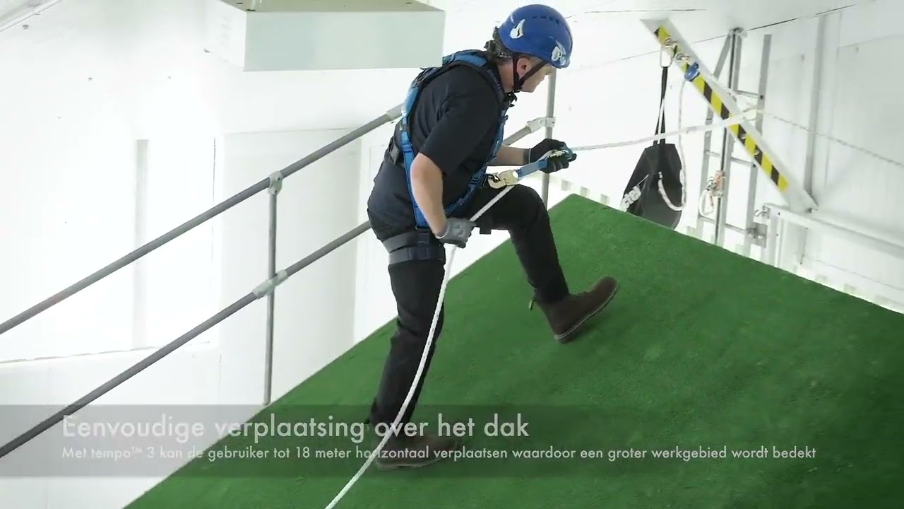 Stopfor valbeveiliging & Tempo 3 levenslijn voor gebruik om een schuin dak | Tractel