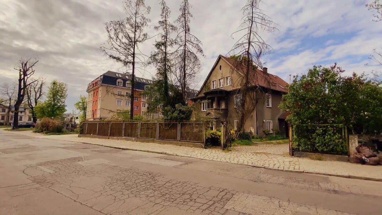Leśnica bez makijażu - wirtualny spacer po leśnickich podw&oacute;rkach. Leśnickie spacery część 2