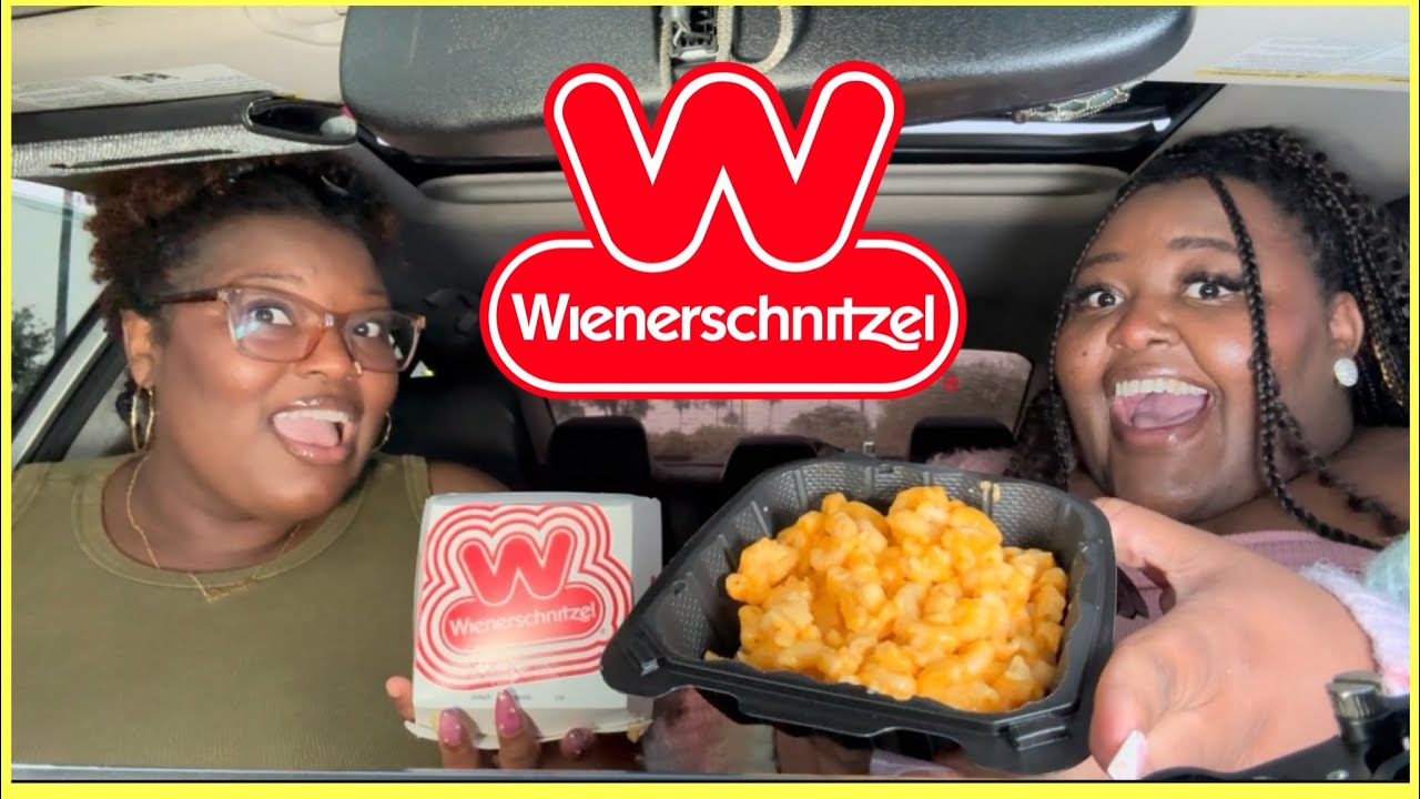 Wienerschnitzel **TRYING THEIR NEW MAC N CHEESE😀**Mukbang🌭+ we antagonize one another🙄||DeLexisEats