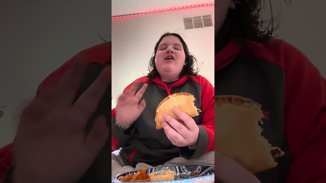 ASMR. TacoBell Part 2. #asmr #food #eatwithme 