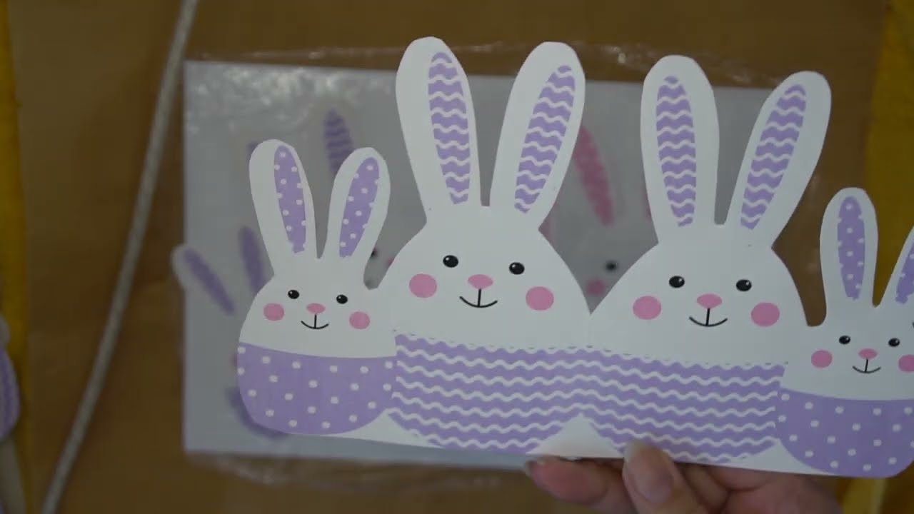 Was man alles mit einem Paket Osterservietten anstellen kann.