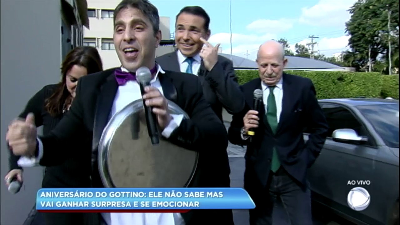 Reinaldo Gottino ganha surpresa emocionante de aniversário
