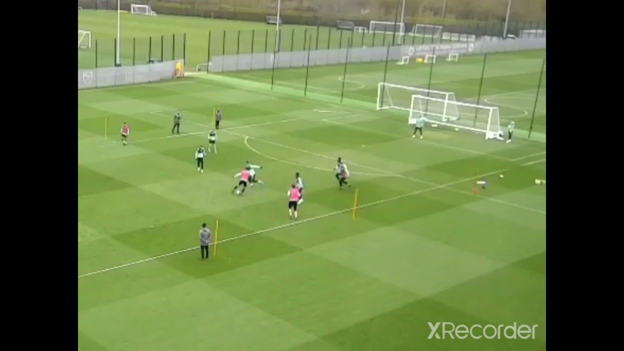 Mario Vrančić shows his magic at training session