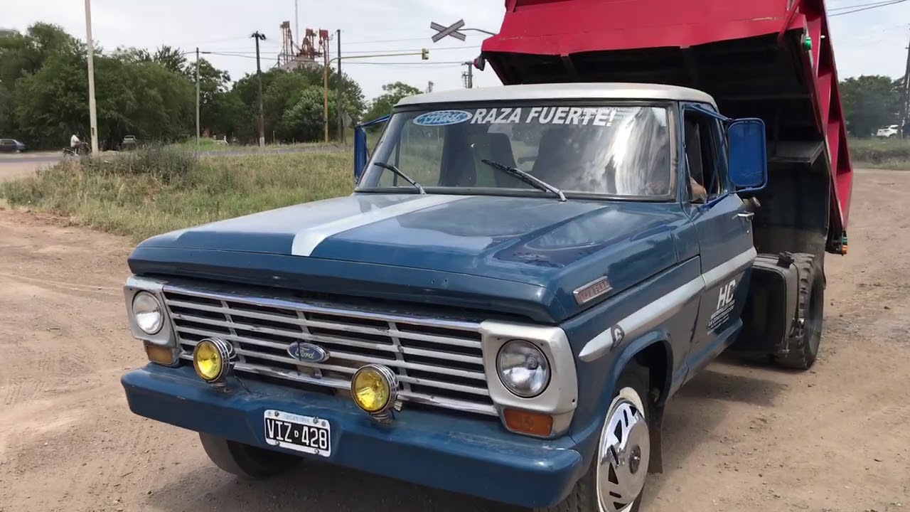 Ford F350 con volcadora
