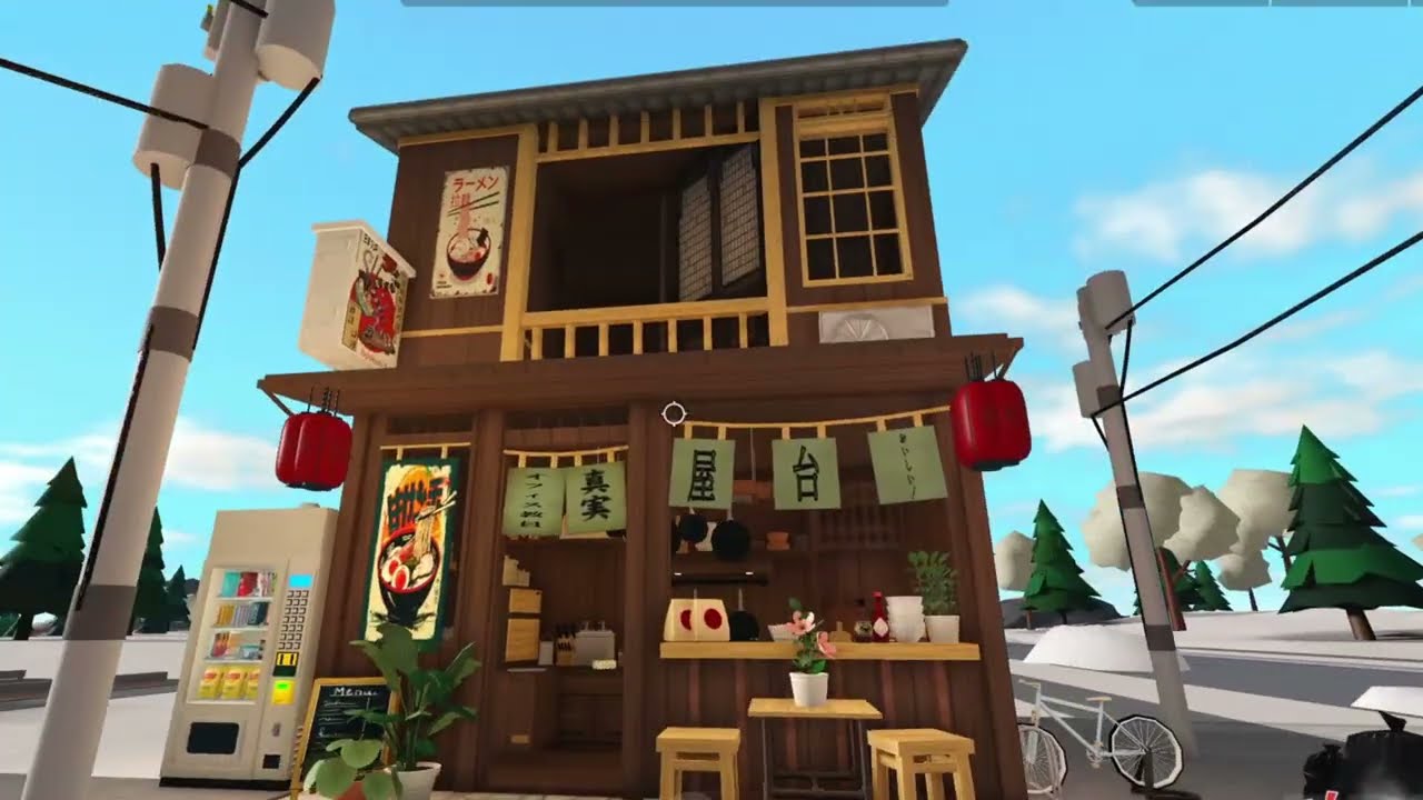 Chilling Chinese urban legend while building a food street stand in 
