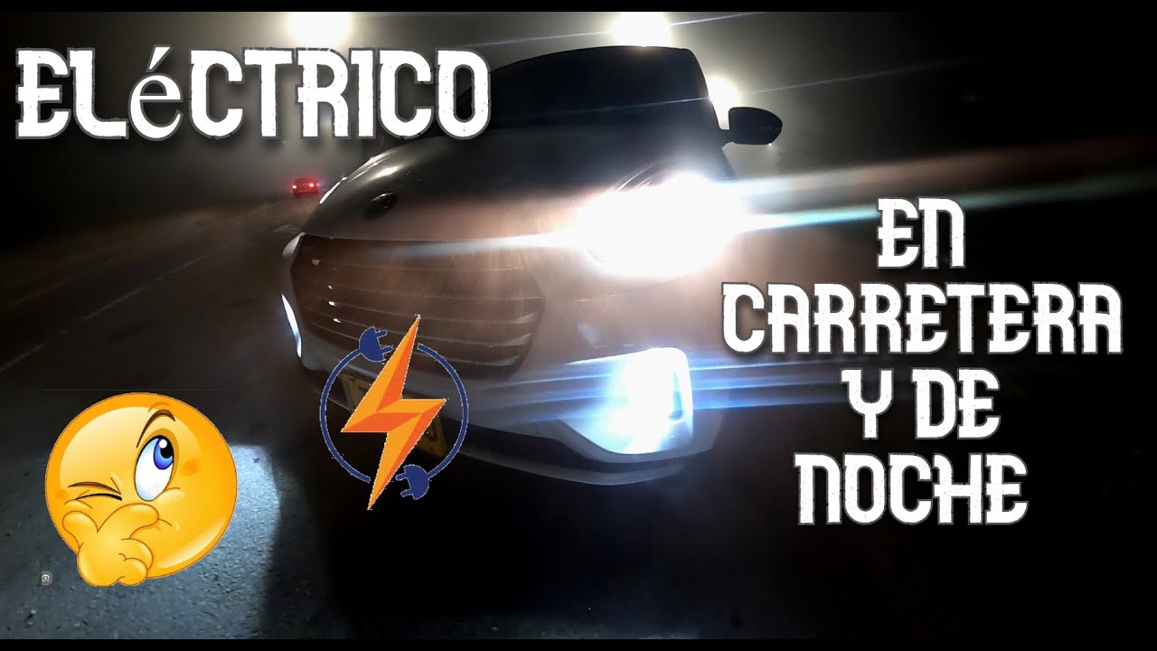 Viajando en pueblo en pueblo de noche Zhidao D2S #auteco #colombia excelente baul😱...