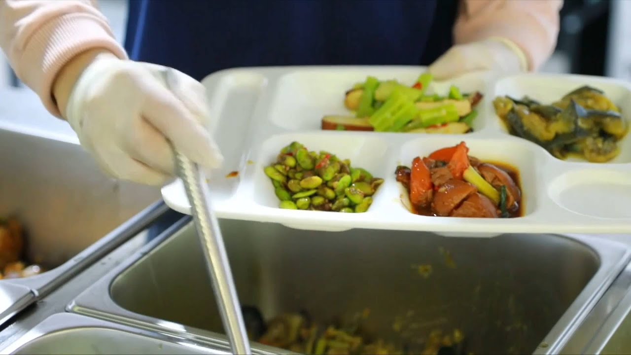 GLOBALink | Restaurant in China's Hunan provides low-cost meals for elderly