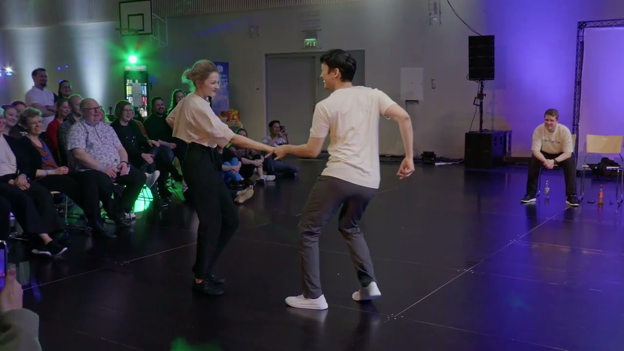 Tze Yi and Lauren Jones - Pro Show - Winter Coast Swing