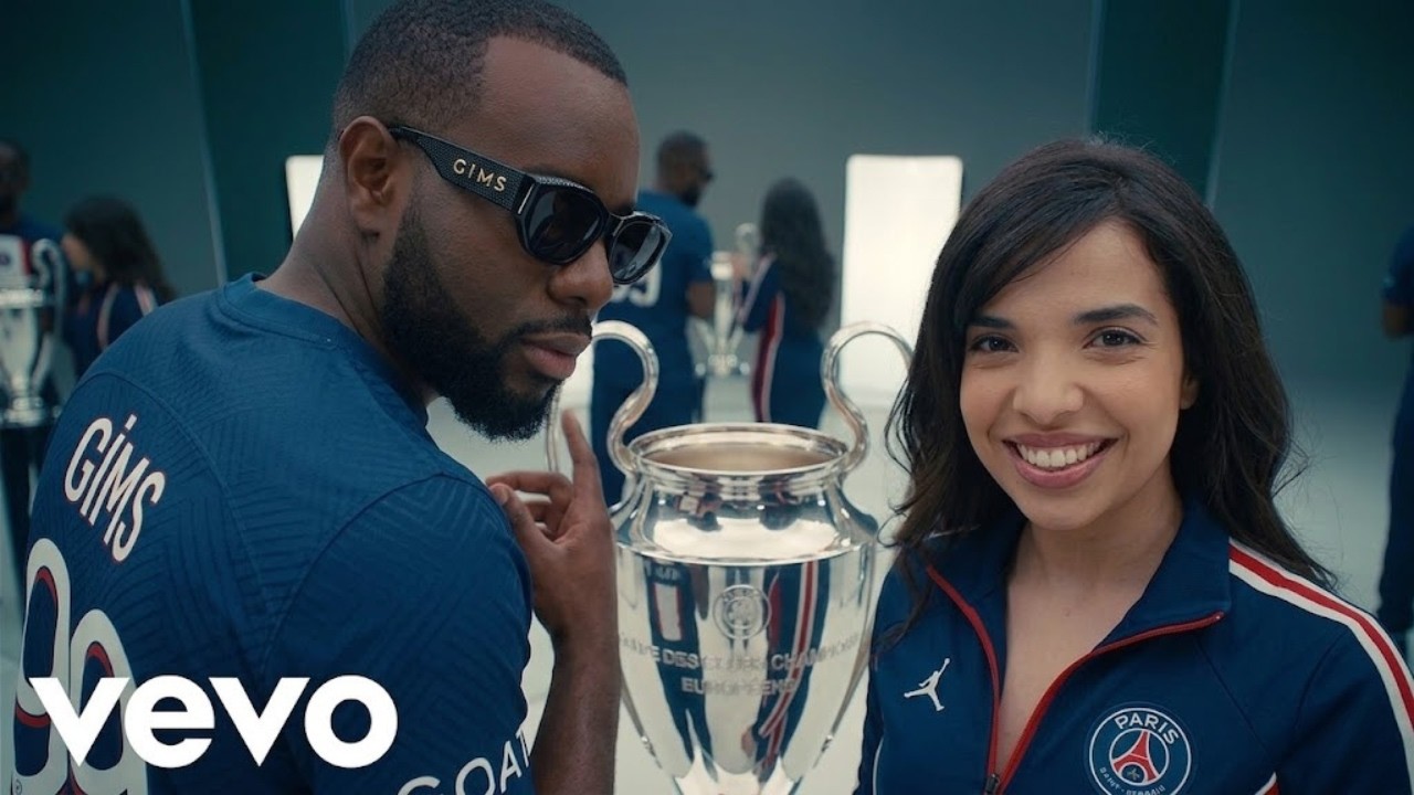 GIMS x INDILA &ndash; PARIS DEBOUT ⭐🔥 (PSG Anthem 2026)