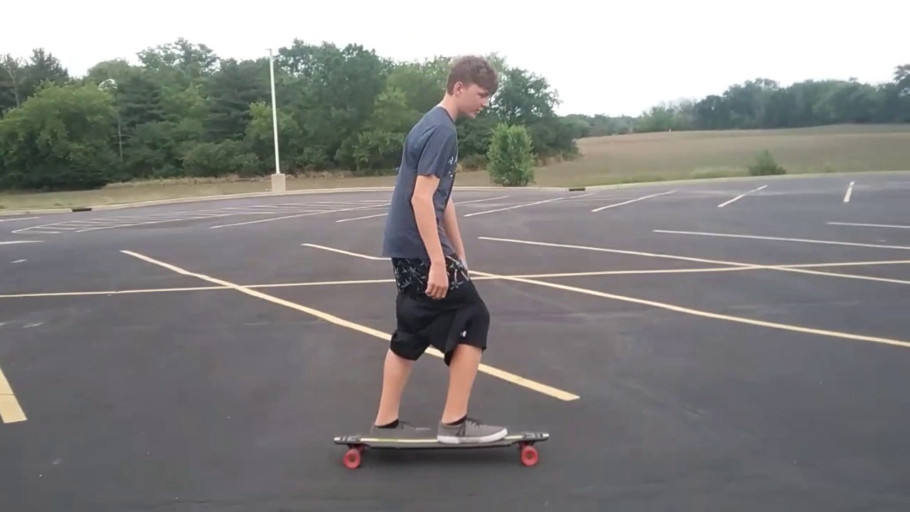 SAGGER GOES SKATEBOARDING!!!