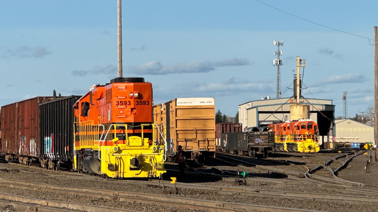 Railfanning in Towns & of the Willamette Valley of Oregon 