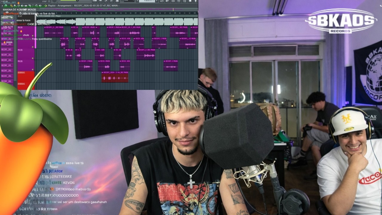 LEVIANO FAZENDO 2 HITS EM LIVE