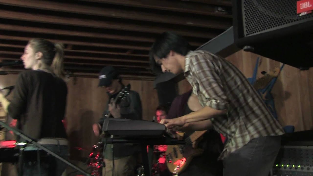 Hooded Fang - Promised Land - Live At Sonic Boom Records In Toronto