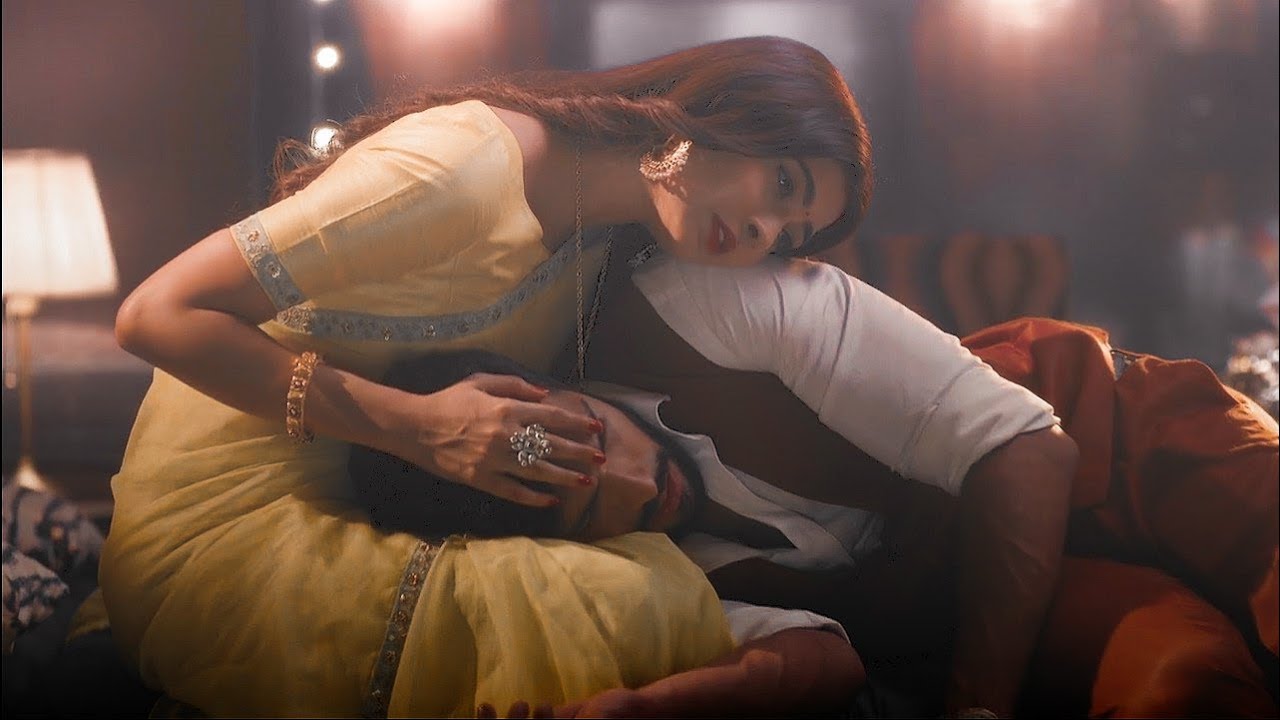 Ghar Se Nikalte Hi Türkçe Altyazılı |Rahhav & Pallavi Klip | Amaal Mallik, Armaan Malik