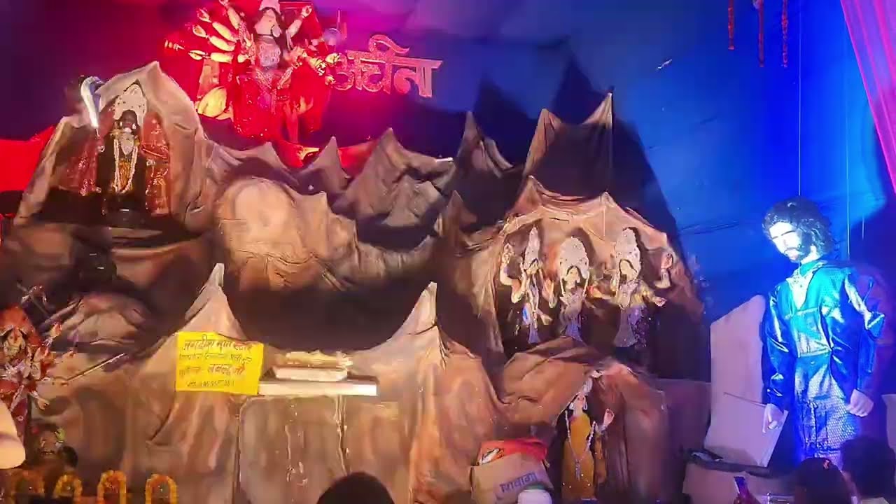 Durga Puja Pandal 2025, Moving Statues @Maripur Chowk, Muzaffarpur