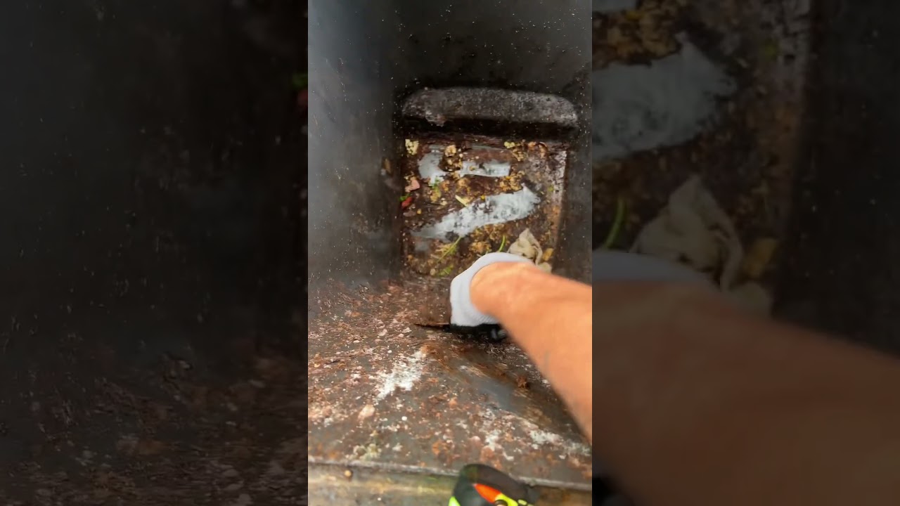 top five stinkiest garbage can ever #stinky #garbagecan #garbagebin #vancouverbc