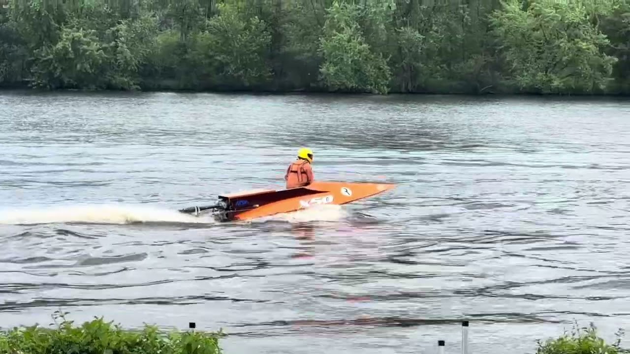 Power boat racing 2025