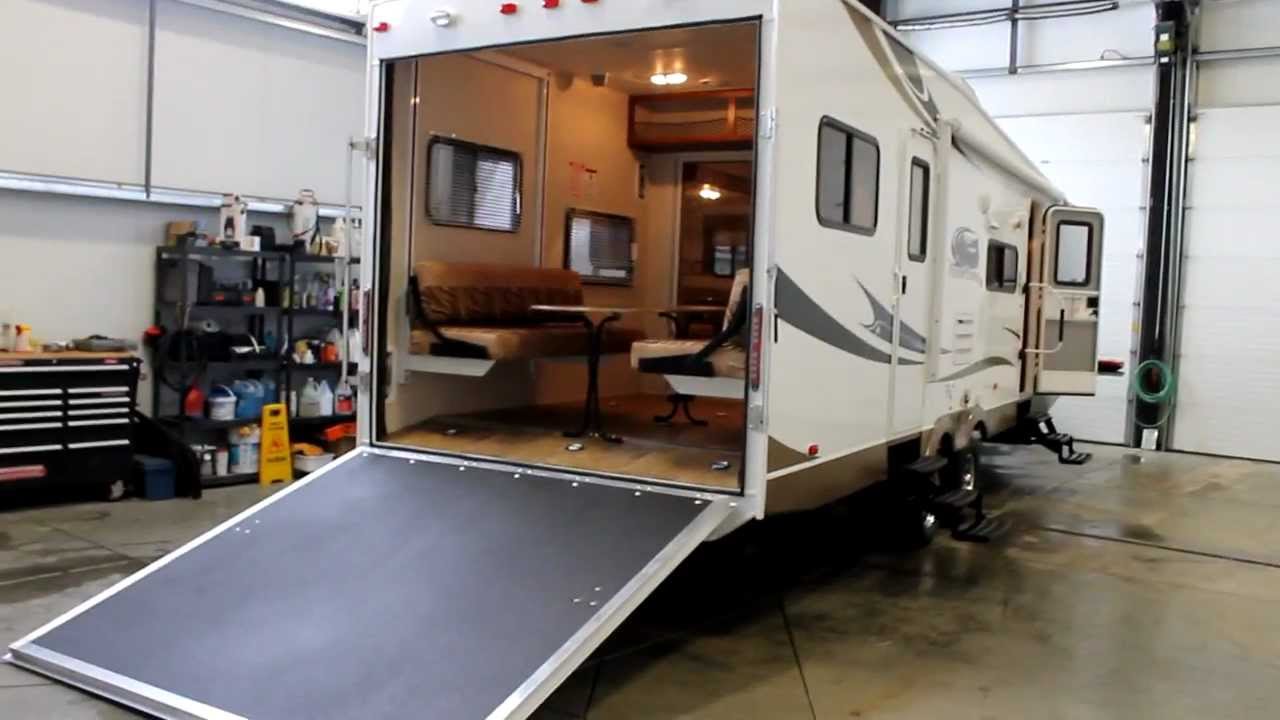 2012 Freedom Express Toyhauler 301BLDS review