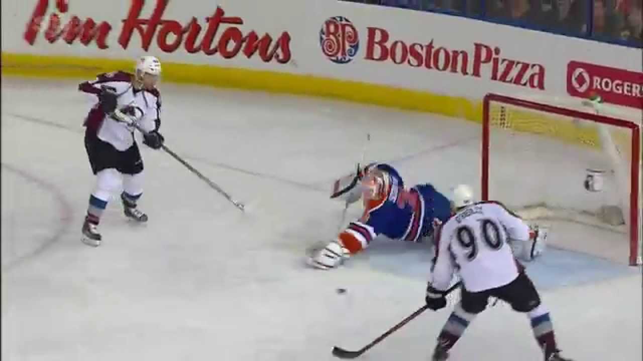 Gotta See It: Oilers brutal giveaway leads to easy goal
