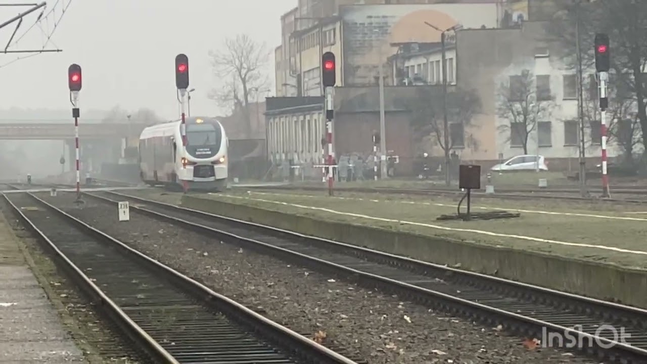 SA139-009 z KW 67218 relacji Głogów-Leszno kończy bieg na stacji końcowej