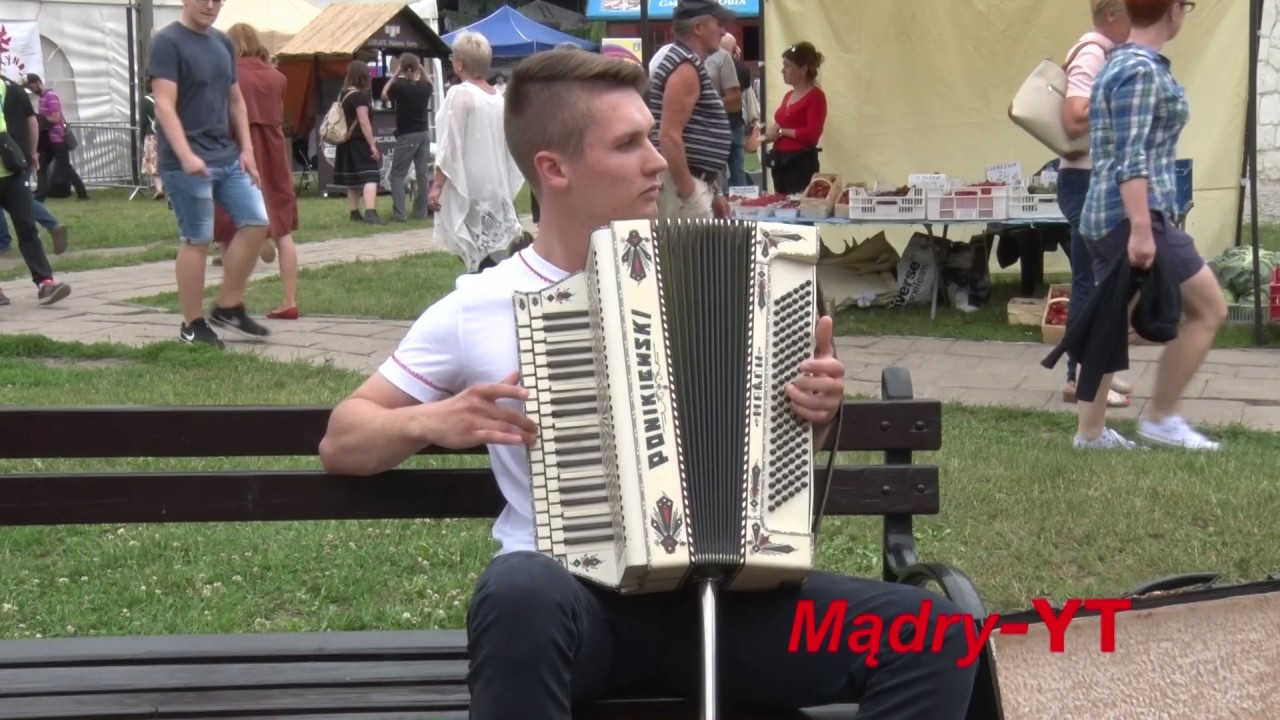 Kurpiowski OBEREK w wykonaniu młodego harmonisty ! (Polish folk music) Kazimierz Dolny 2017