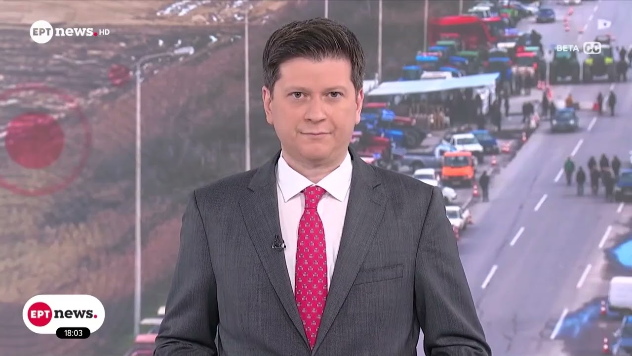 Ένταση μεταξύ αγροτών και αστυνομίας στο μπλόκο της Θήβας – Έβαλαν φωτιά σε άχυρα