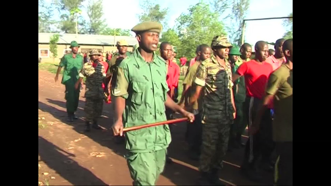 Wanafunzi wa INT 01  Idara Maalumu za SMZ wakiwa katika mafunzo ya awali ktk chuo cha Uongozi Dunga