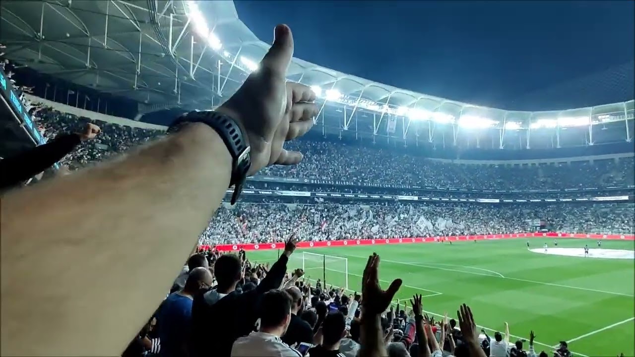 [VLOG]🏟️🇹🇷 Beşiktaş - Fenerbah&ccedil;e Je Me Rends Au Vodafone Park pour Le Grand Derbi D'Istanbul #BJKvFB