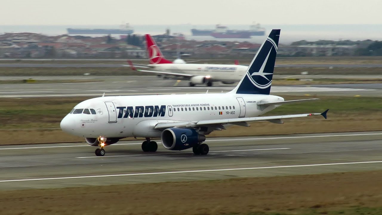 TAROM Airbus A318 