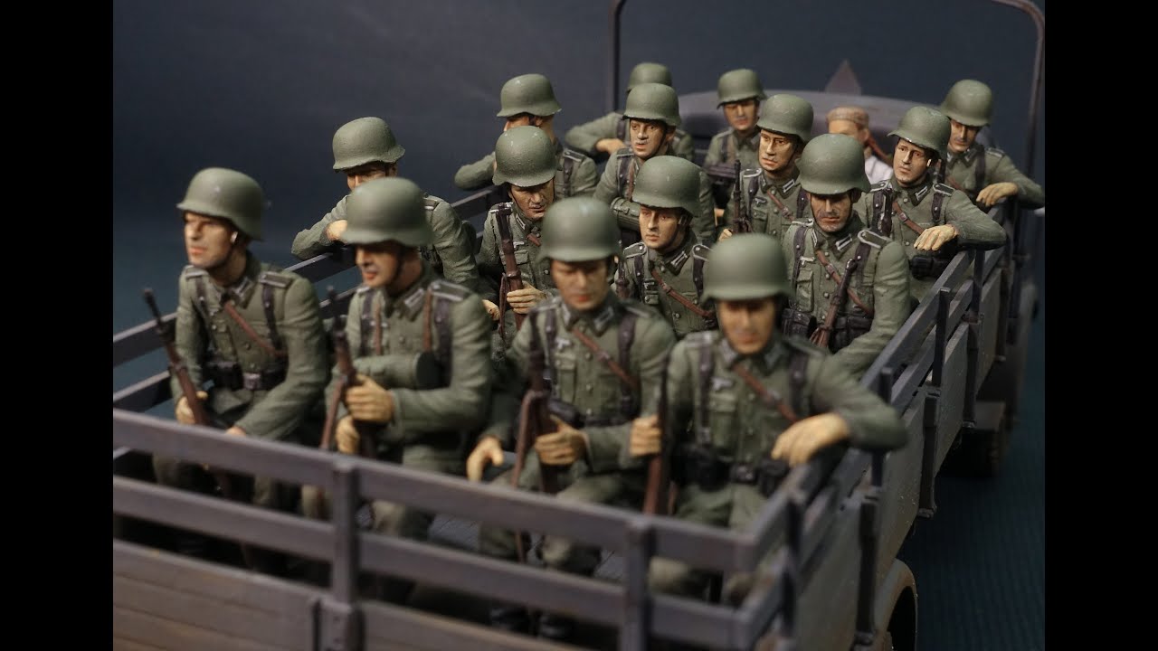 Zvezda 1/35 Benz cargo truck(L4500) and 15 german soldiers and a tomboy girl