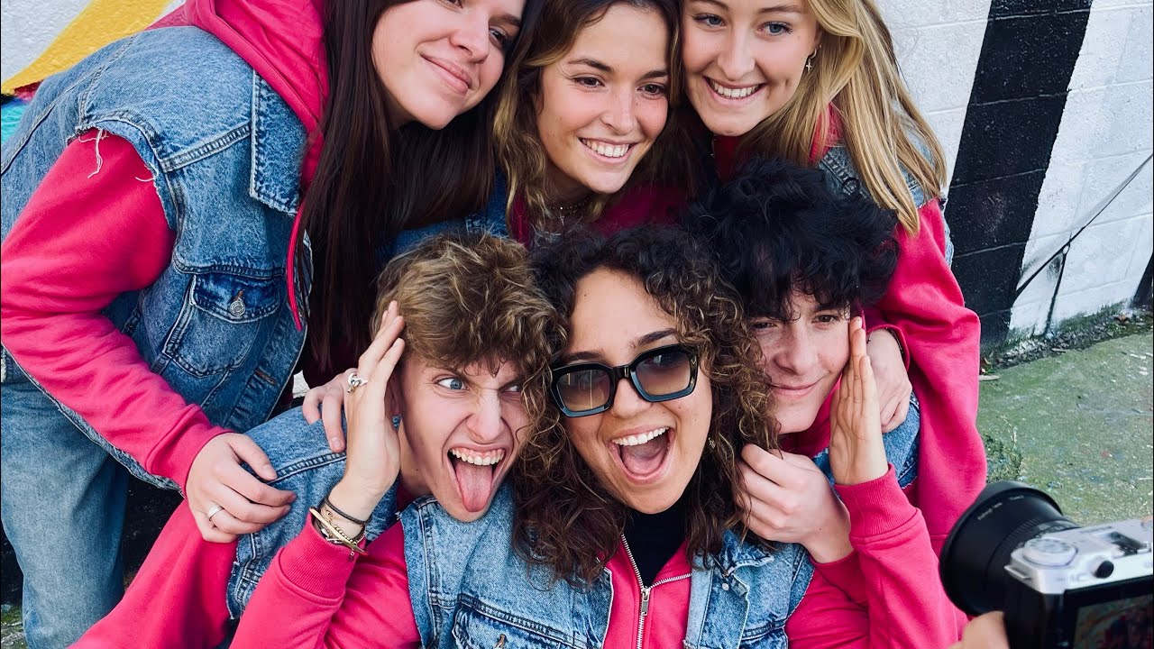 ROLL IN - LES SK8WORKERS