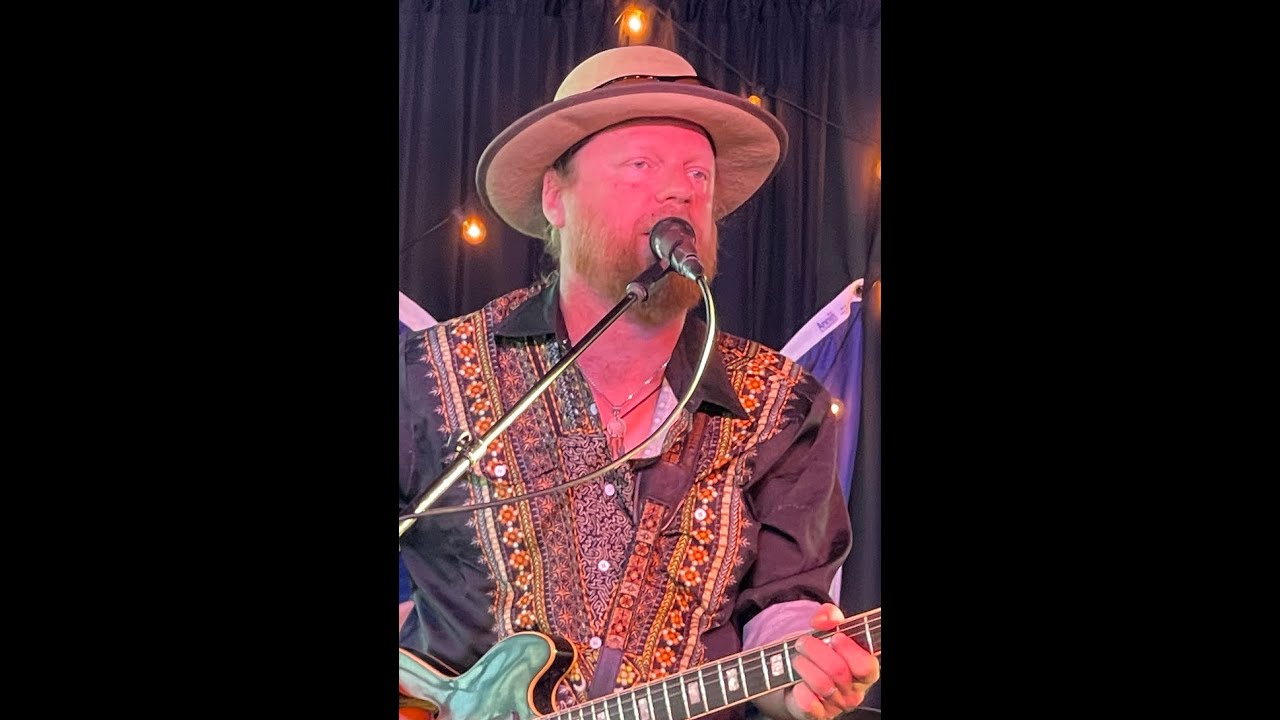 Final encore of the night, Ghost Town Blues Band