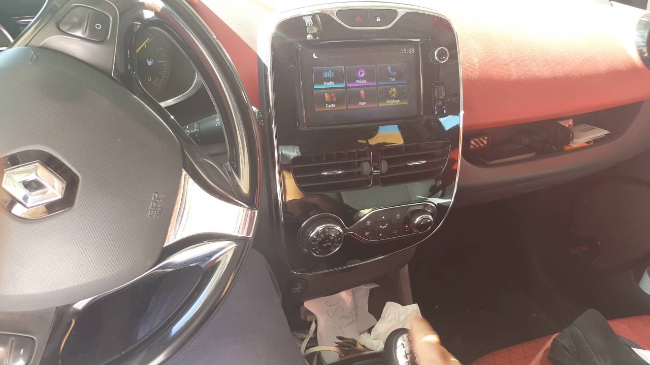 Cam&eacute;ra de recul clio 4