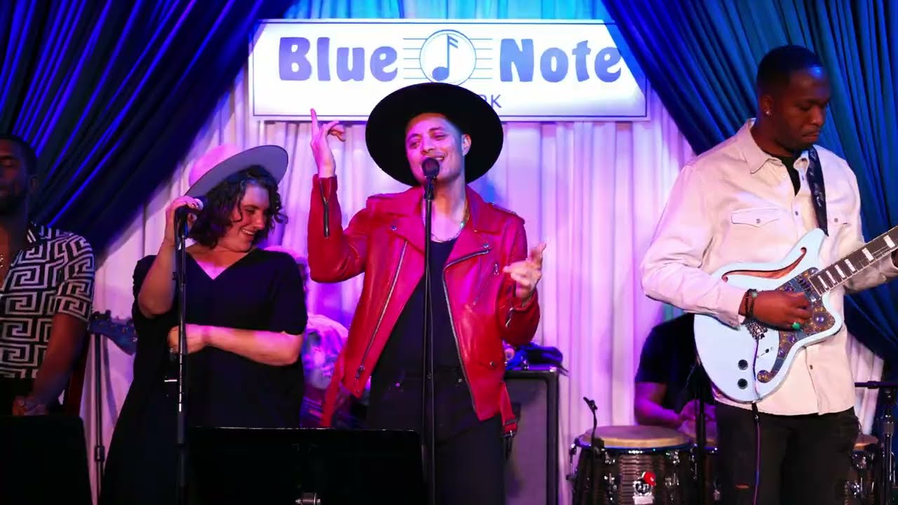 José James - Planet Nine (Live at The Blue Note NYC)
