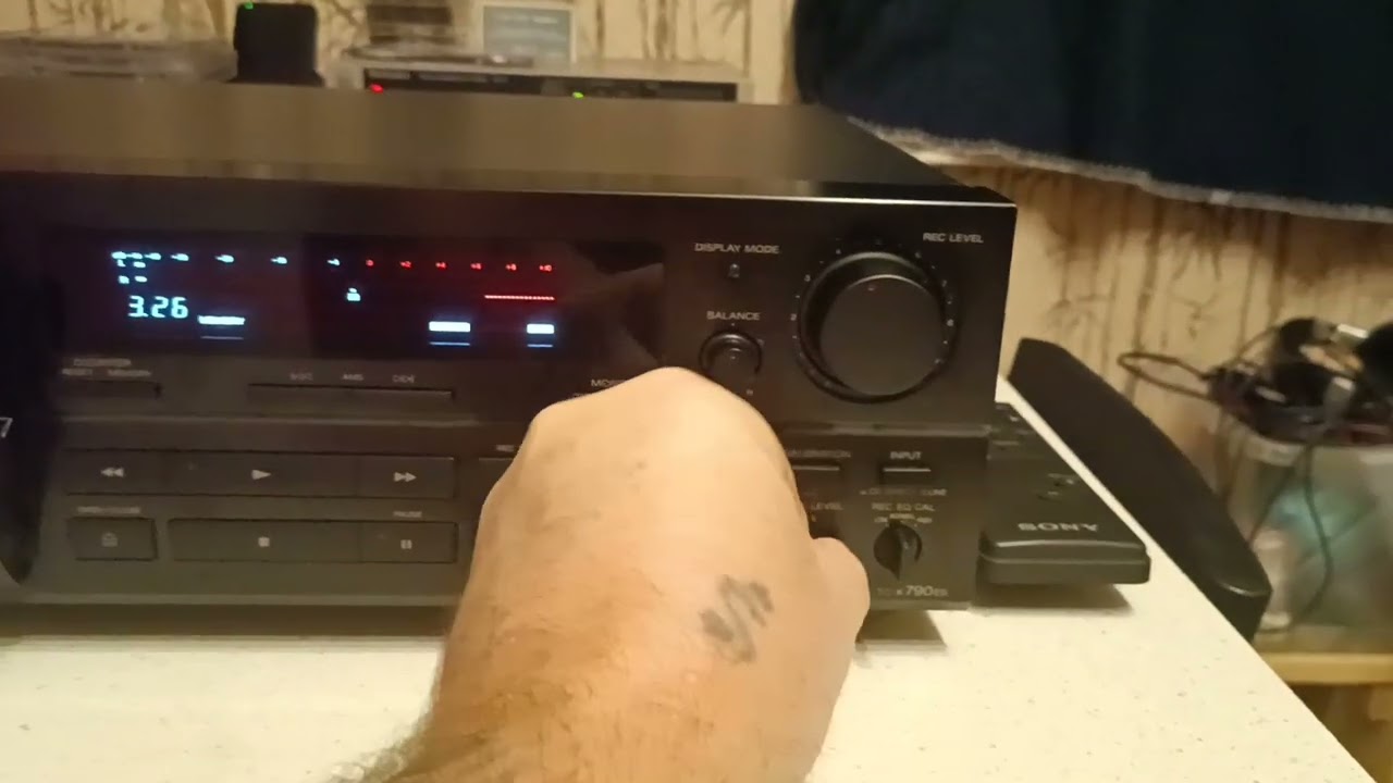 SONY K790ES.       89046086831